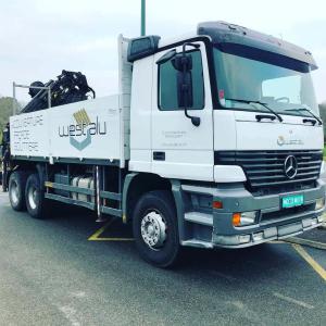 Camion grue West Alu